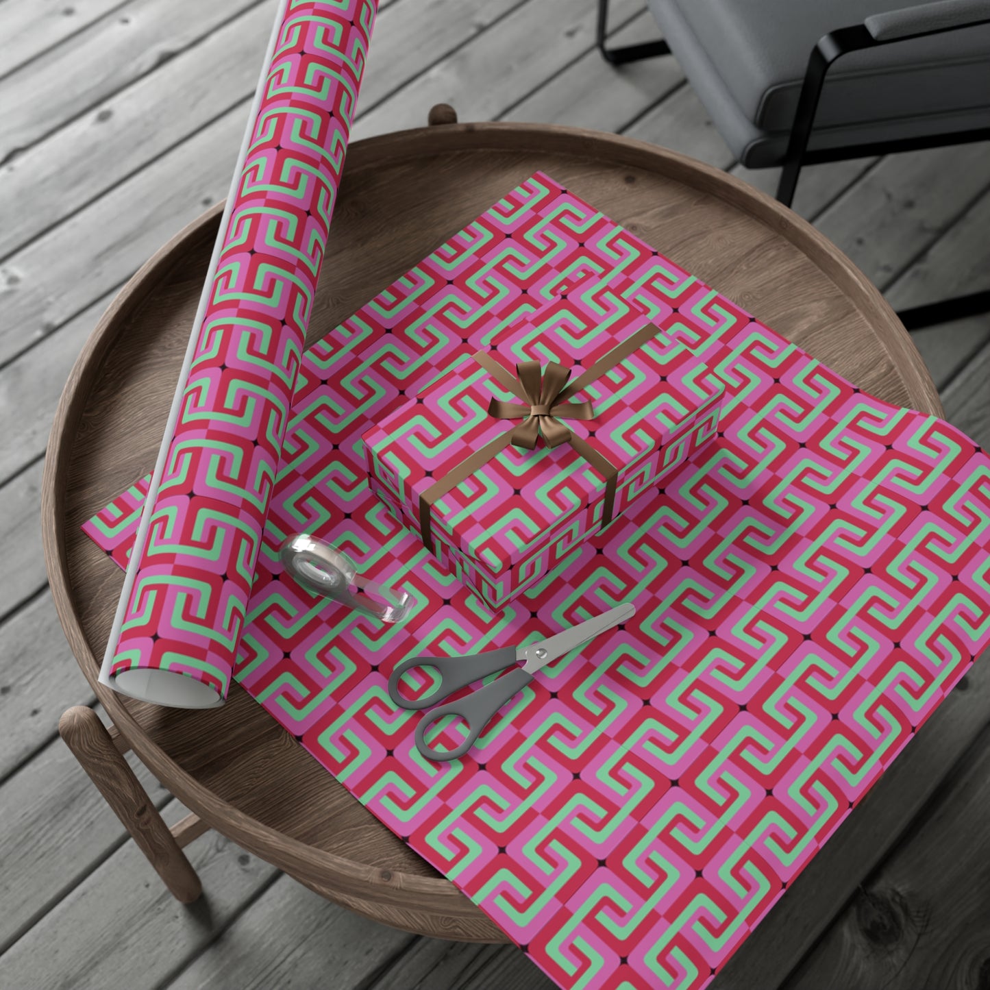 Retro Gift Wrapping Papers
