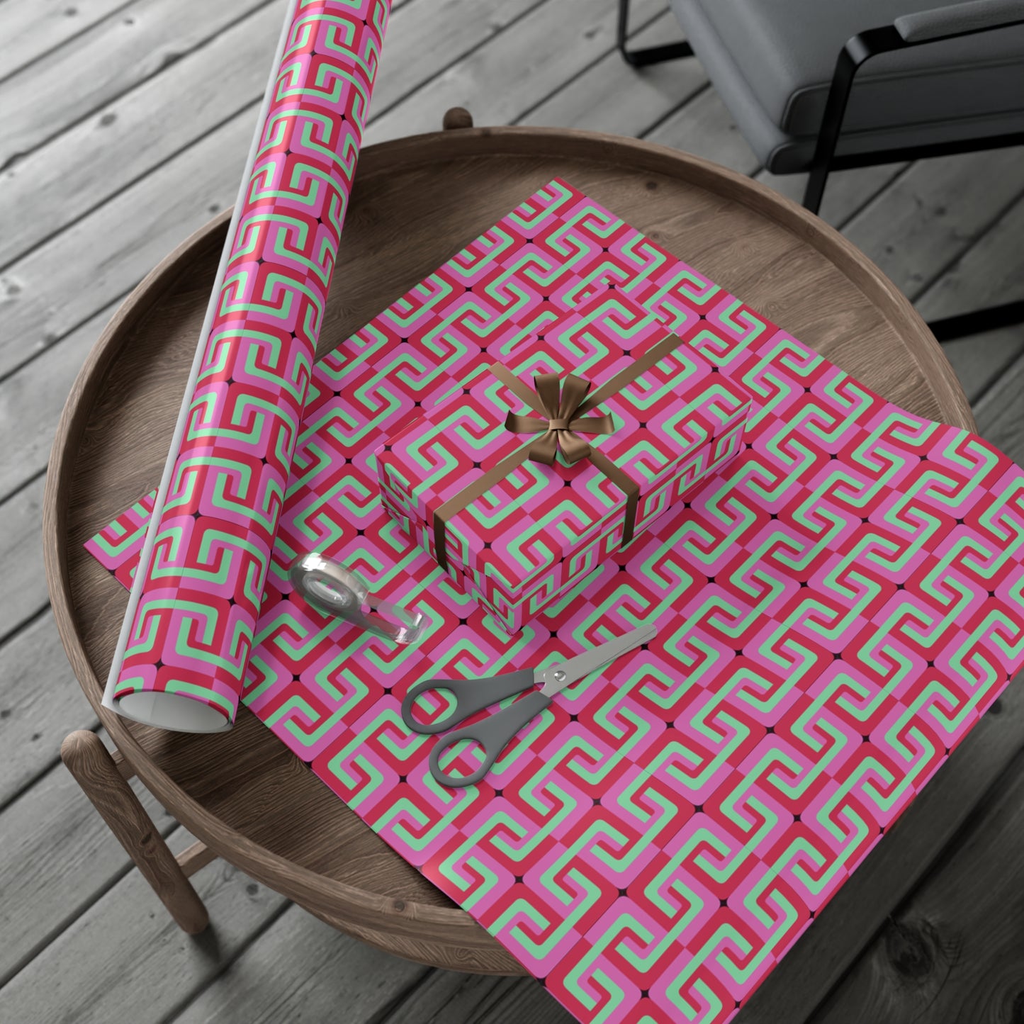 Retro Gift Wrapping Papers
