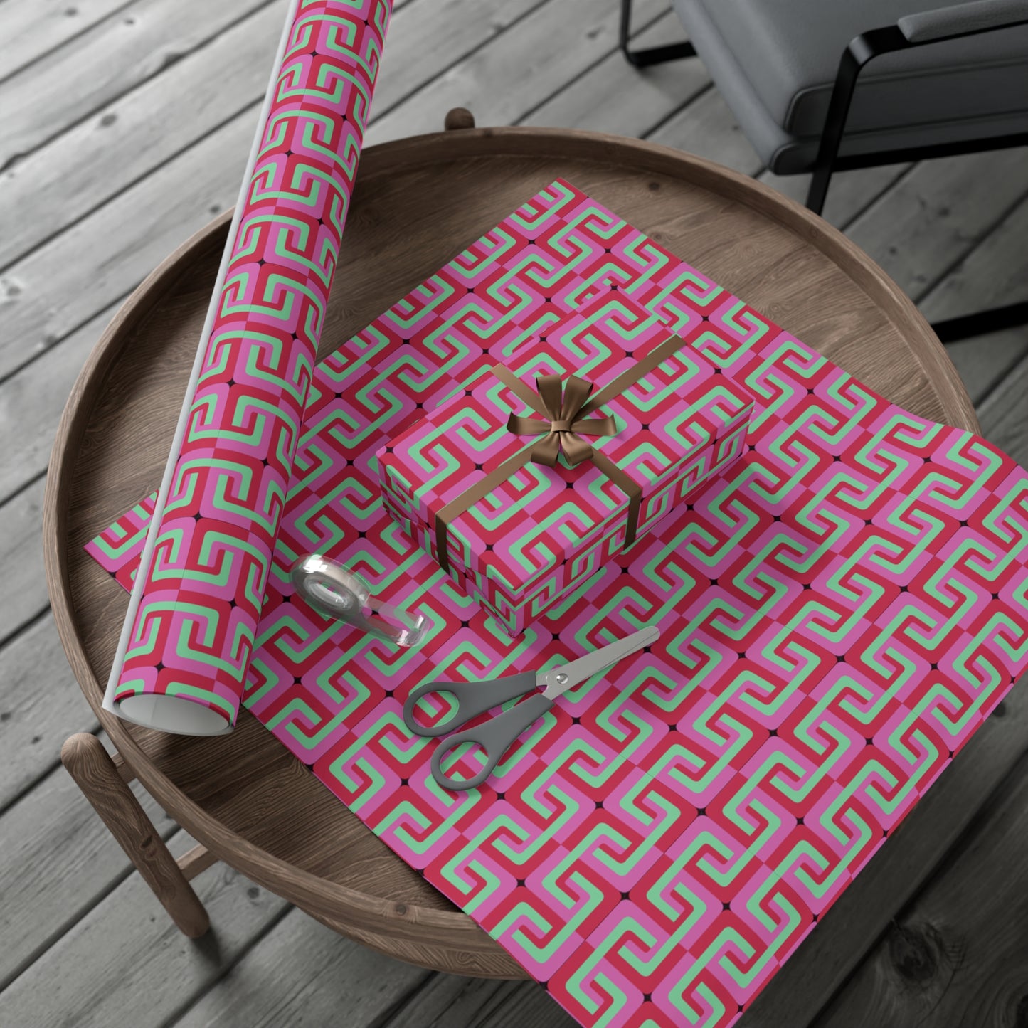 Retro Gift Wrapping Papers