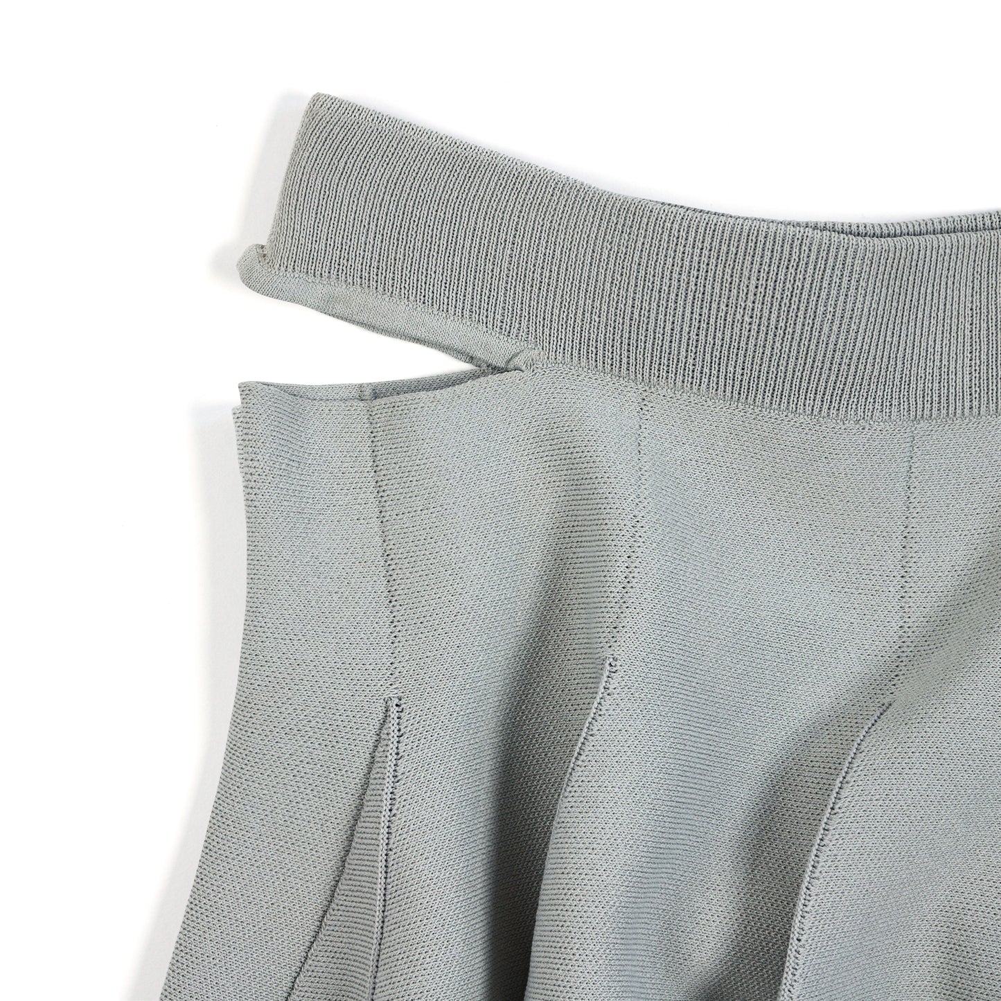 FANG: Knitted Skirt with Slits